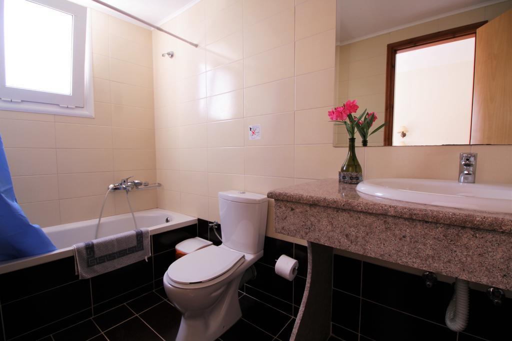 One-Bedroom Apartment,491655411:JPEG