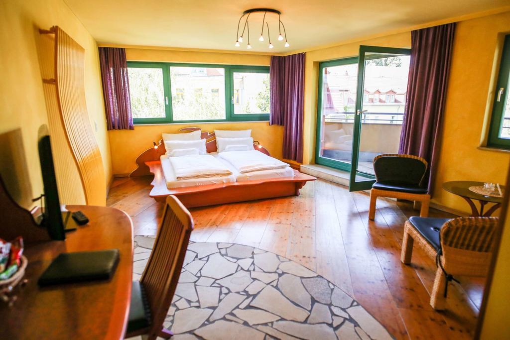 Double Room with Terrace,325352134:JPEG