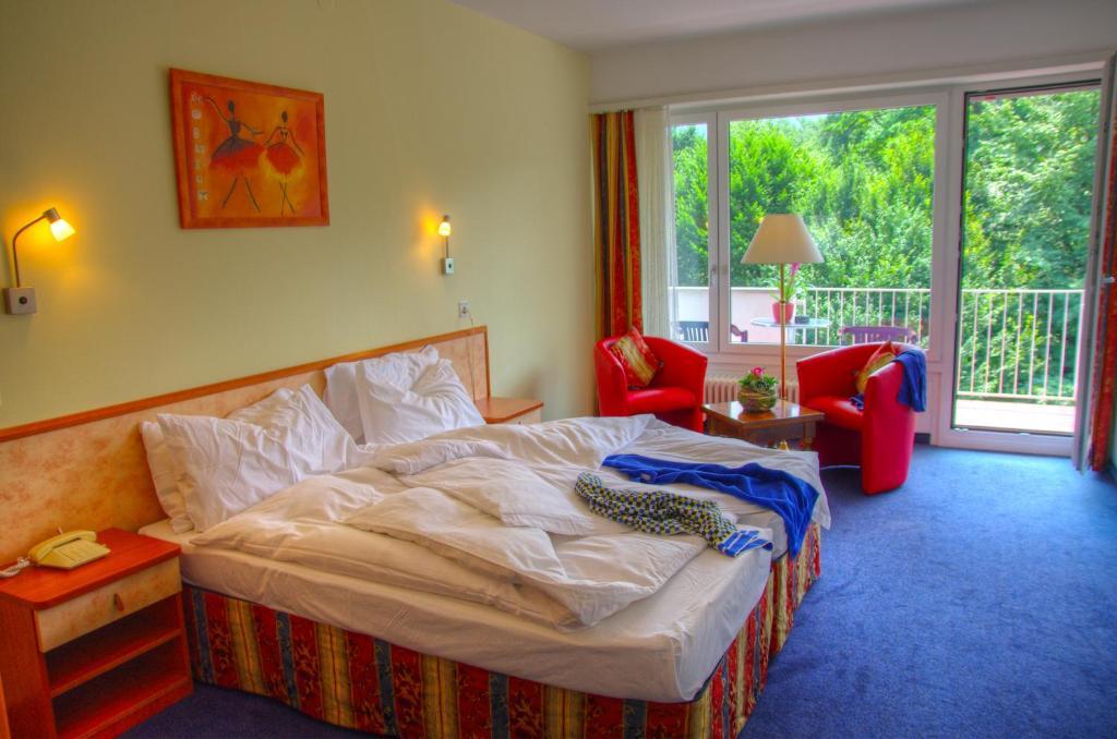 Double or Twin Room with Balcony