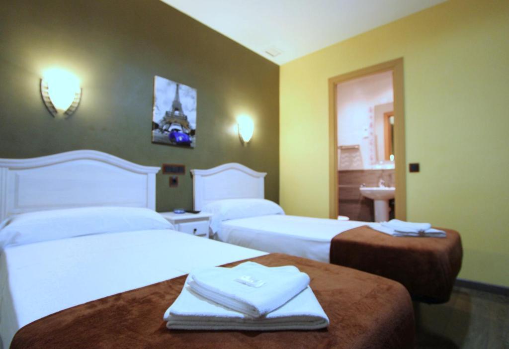 Twin Room