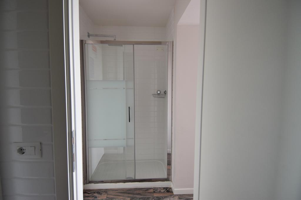Double Room,395197482:JPEG