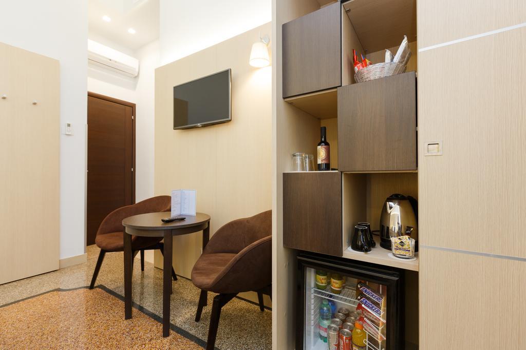 Camera Deluxe Matrimoniale/Doppia con Letti Singoli con Vista Giardino