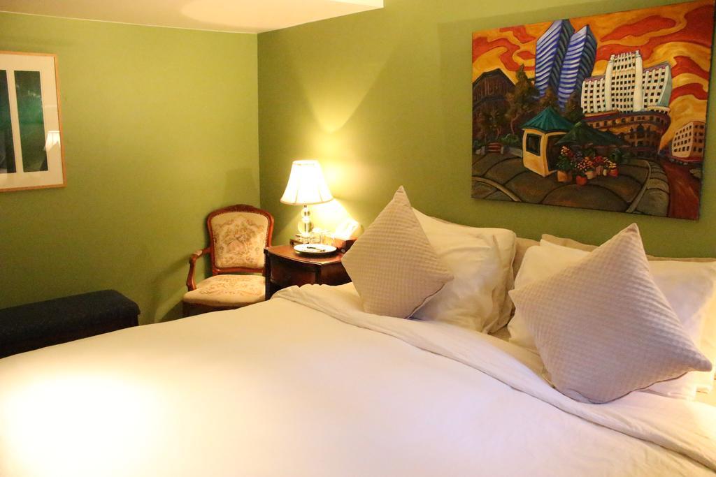 Queen Room with Shared Bathroom