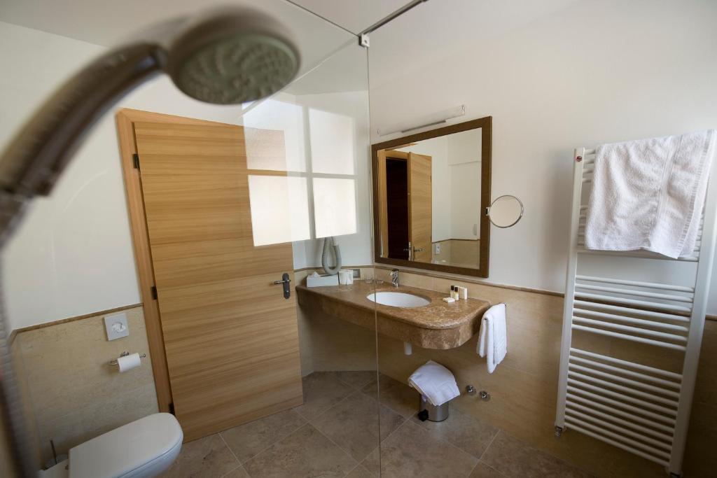 Triple Room,51178828:JPEG