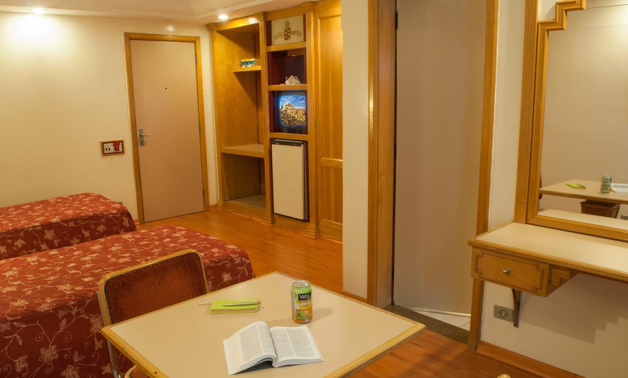 Twin Room Bathroom