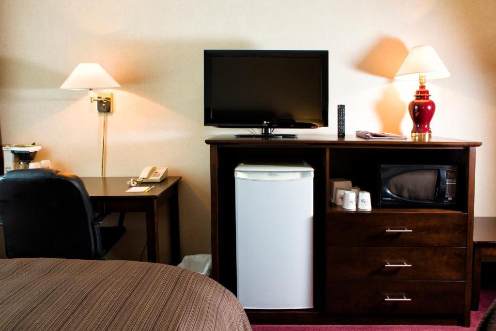 Double Room with Two Double Beds - Non-Smoking,1282966363:JPEG
