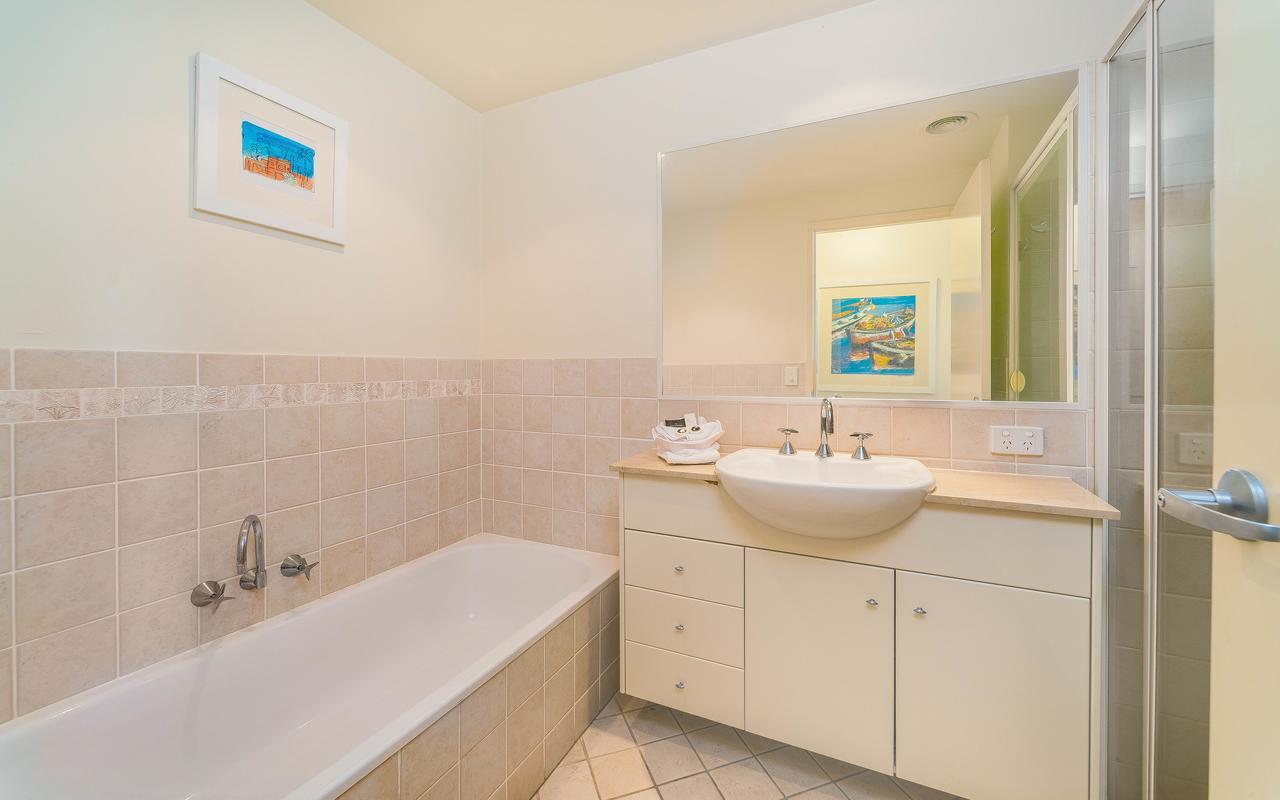 3 Brm Ocean Facing 1st Floor Apt,721195408:JPEG