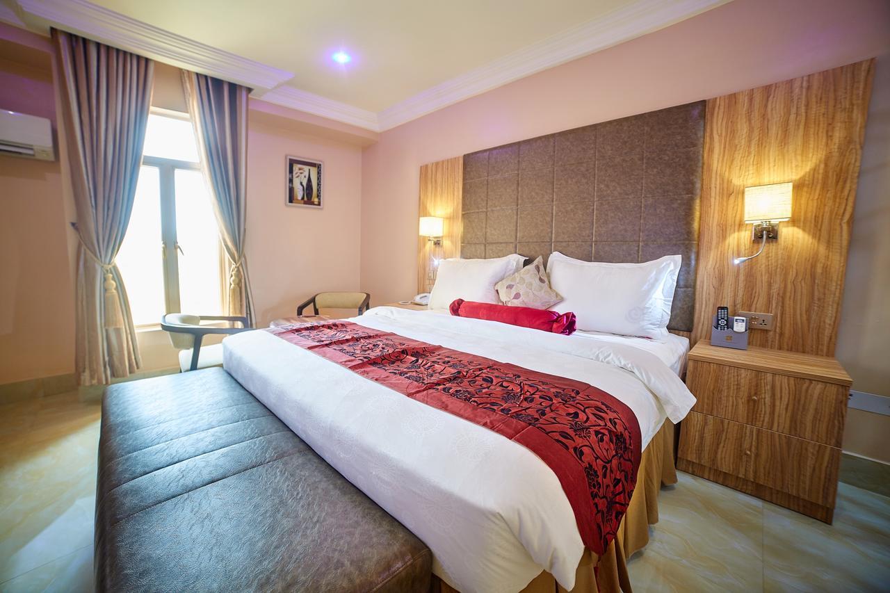 Royal Room