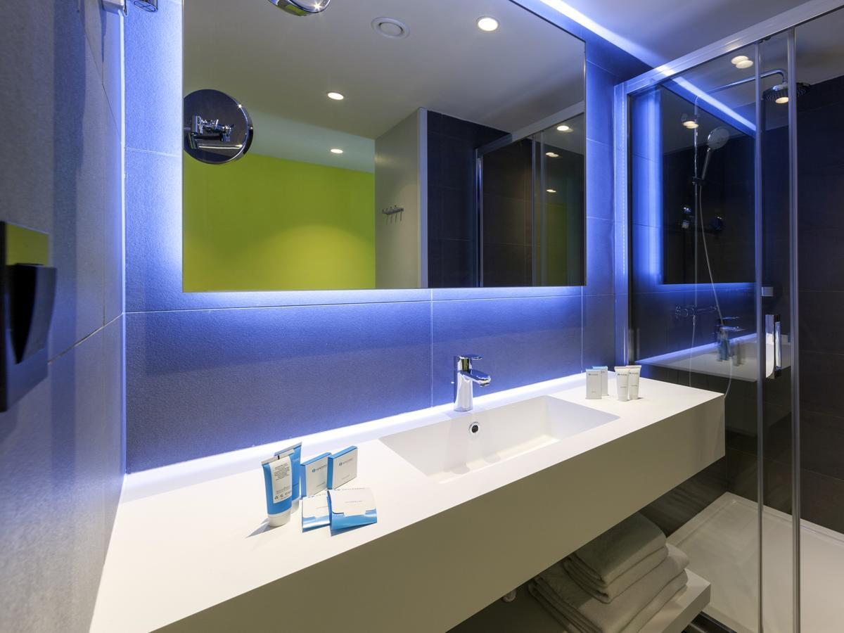 Superior Double Room with Balcony,641028360:JPEG