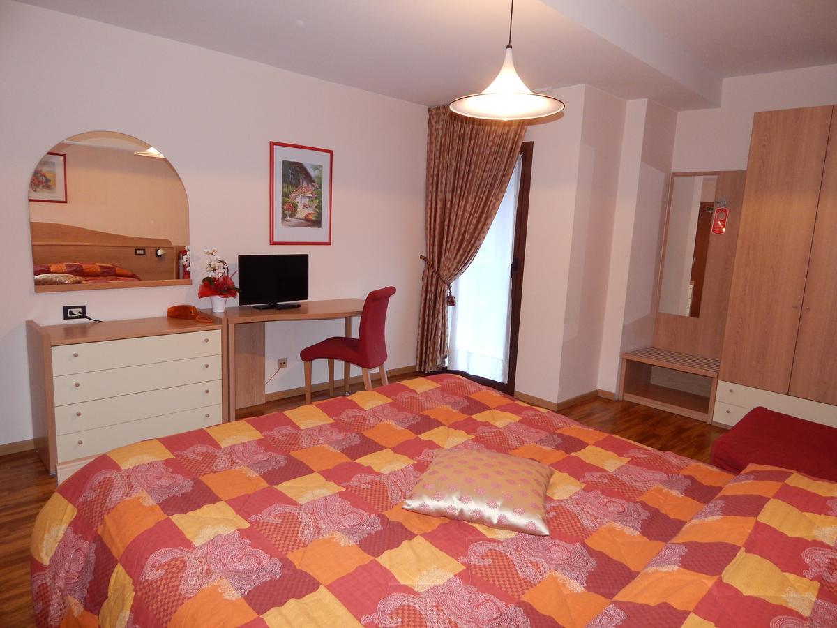Double or Twin Room,649107054:JPEG