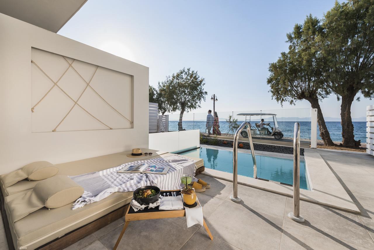 Sea Front Premier Suite Private Pool