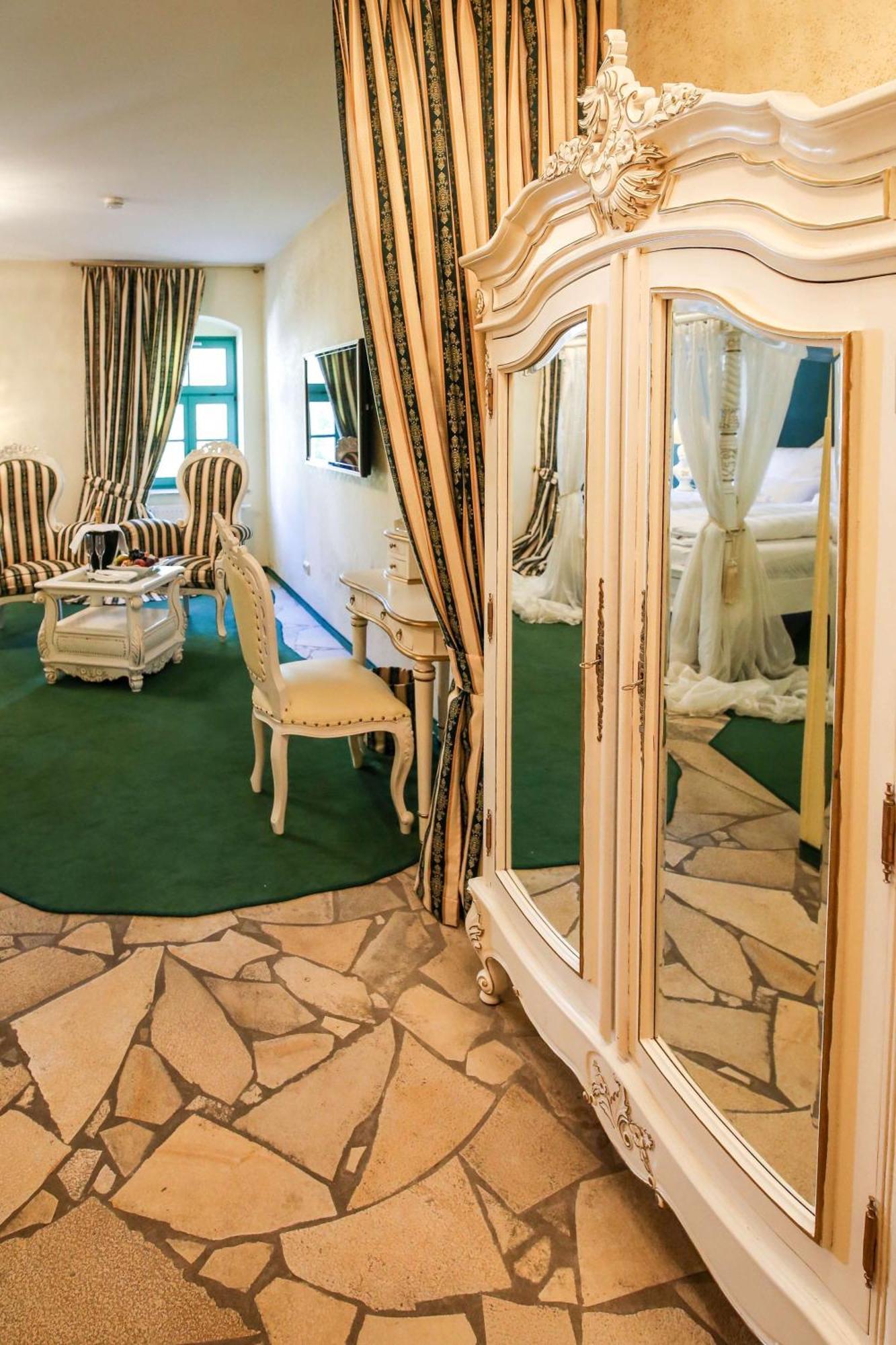 Junior Suite