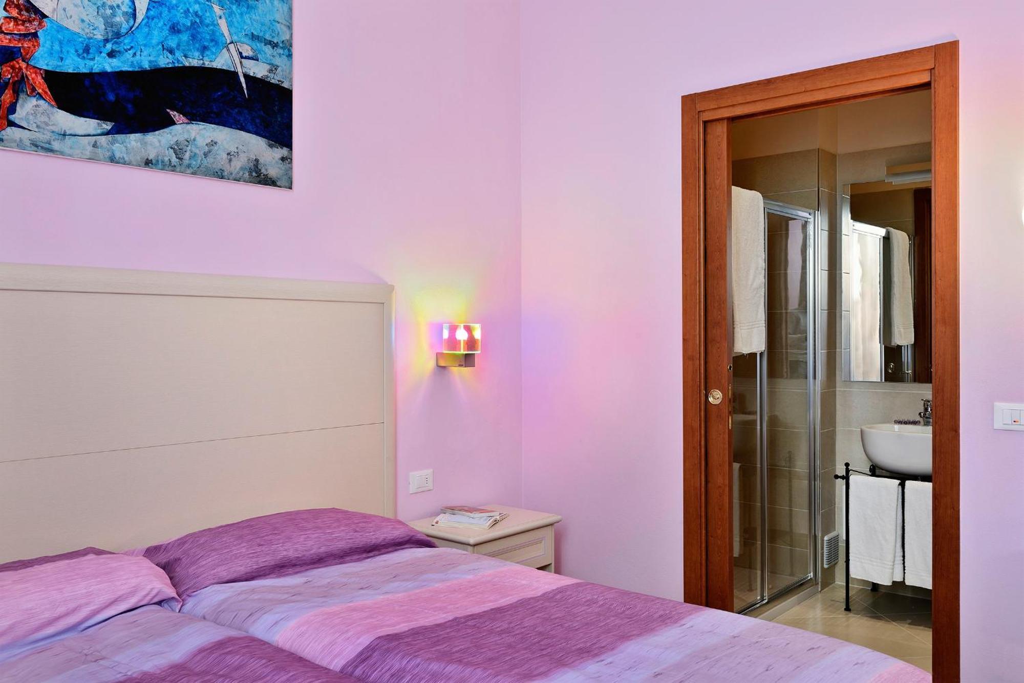 Comfort Double or Twin Room