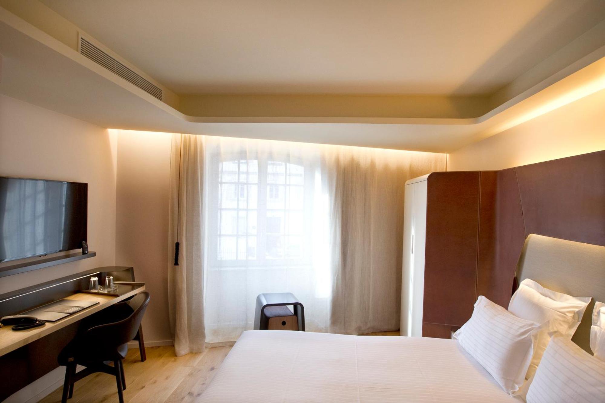 Quarto Superior com Cama de Casal ou 2 de Solteiro