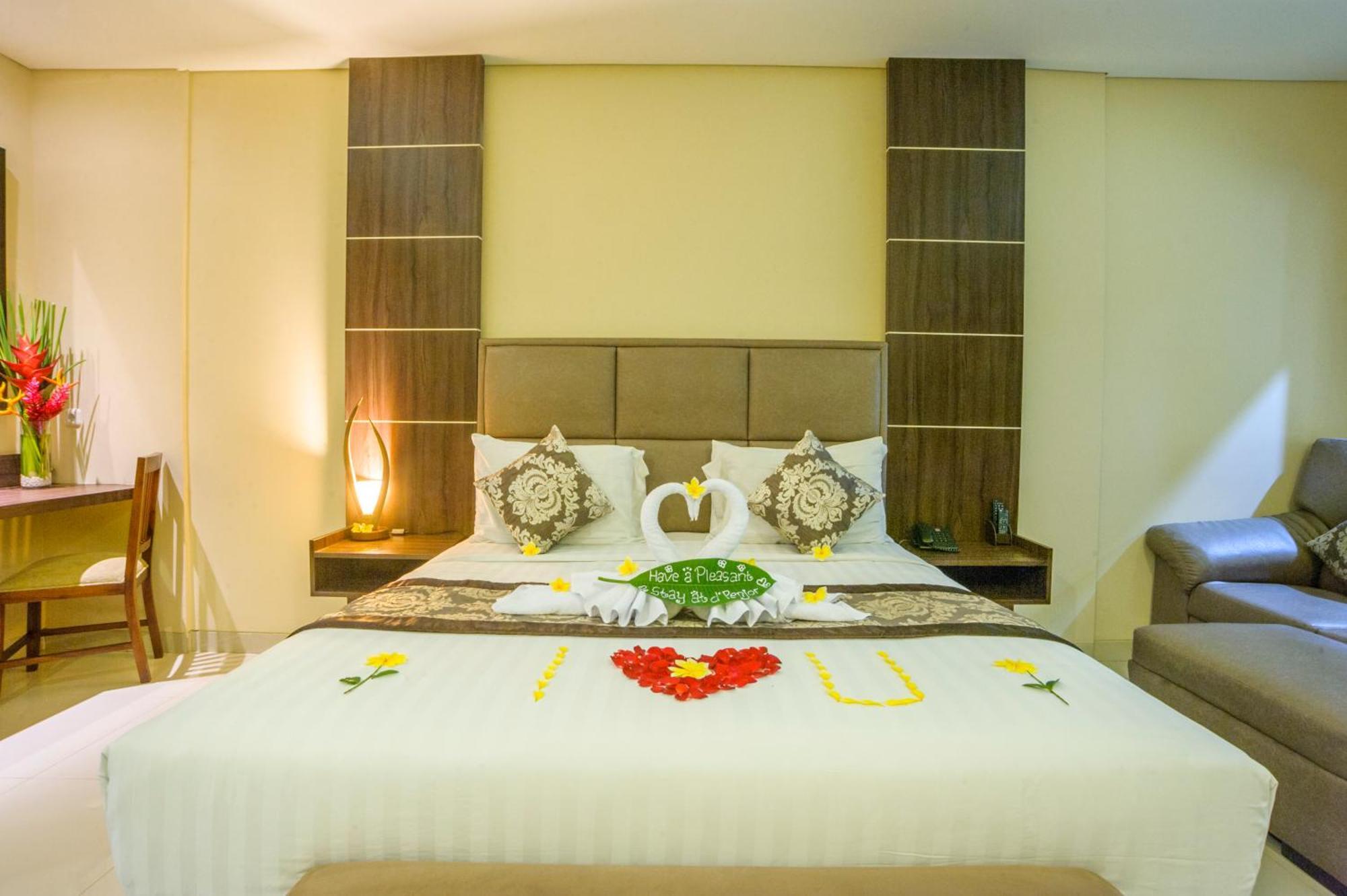 Superior Double Room with Balcony,686407365:JPEG