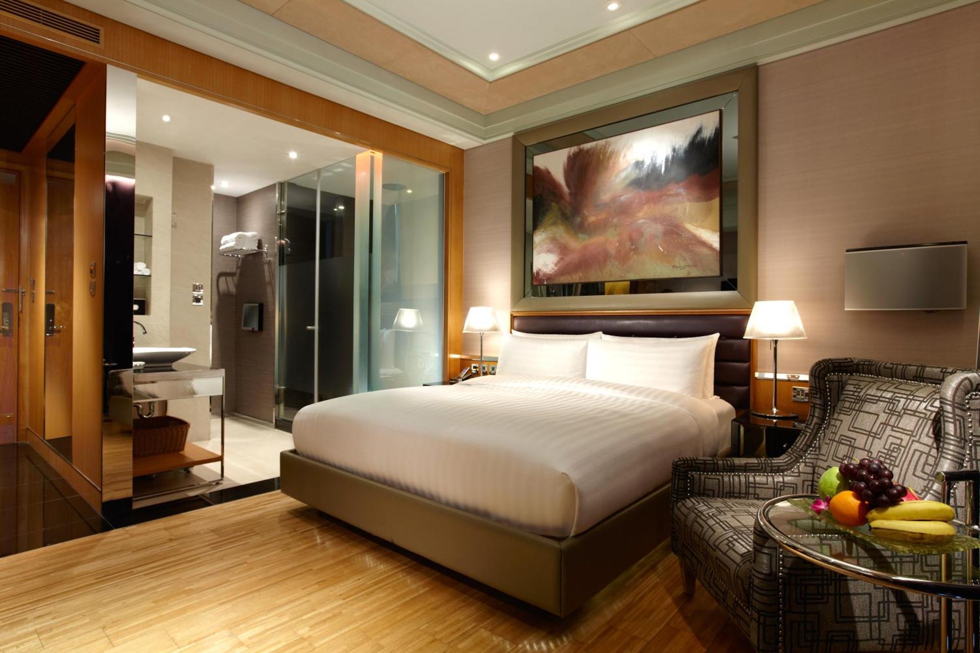 Premier King Room