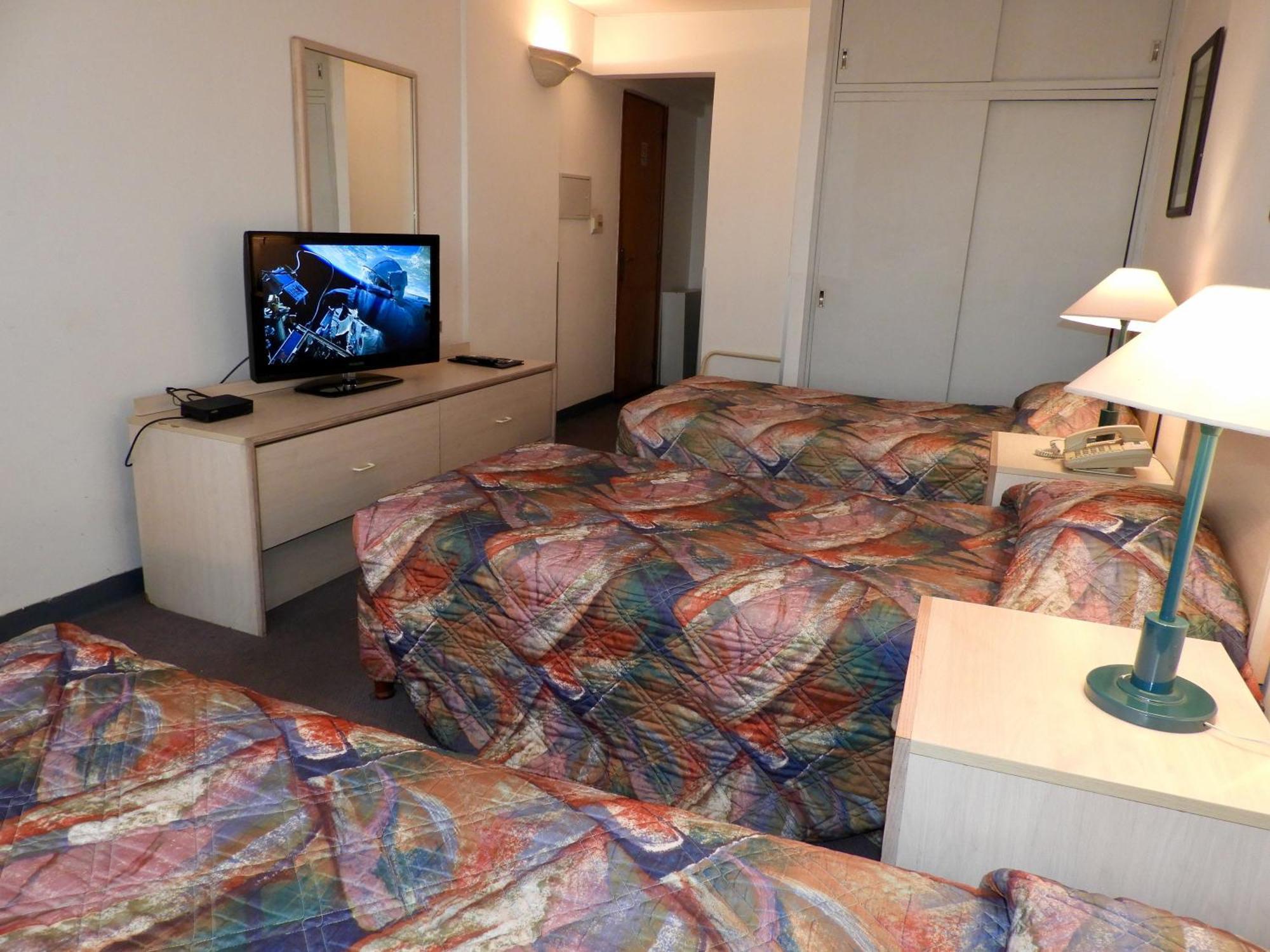 Quarto Triplo Standard