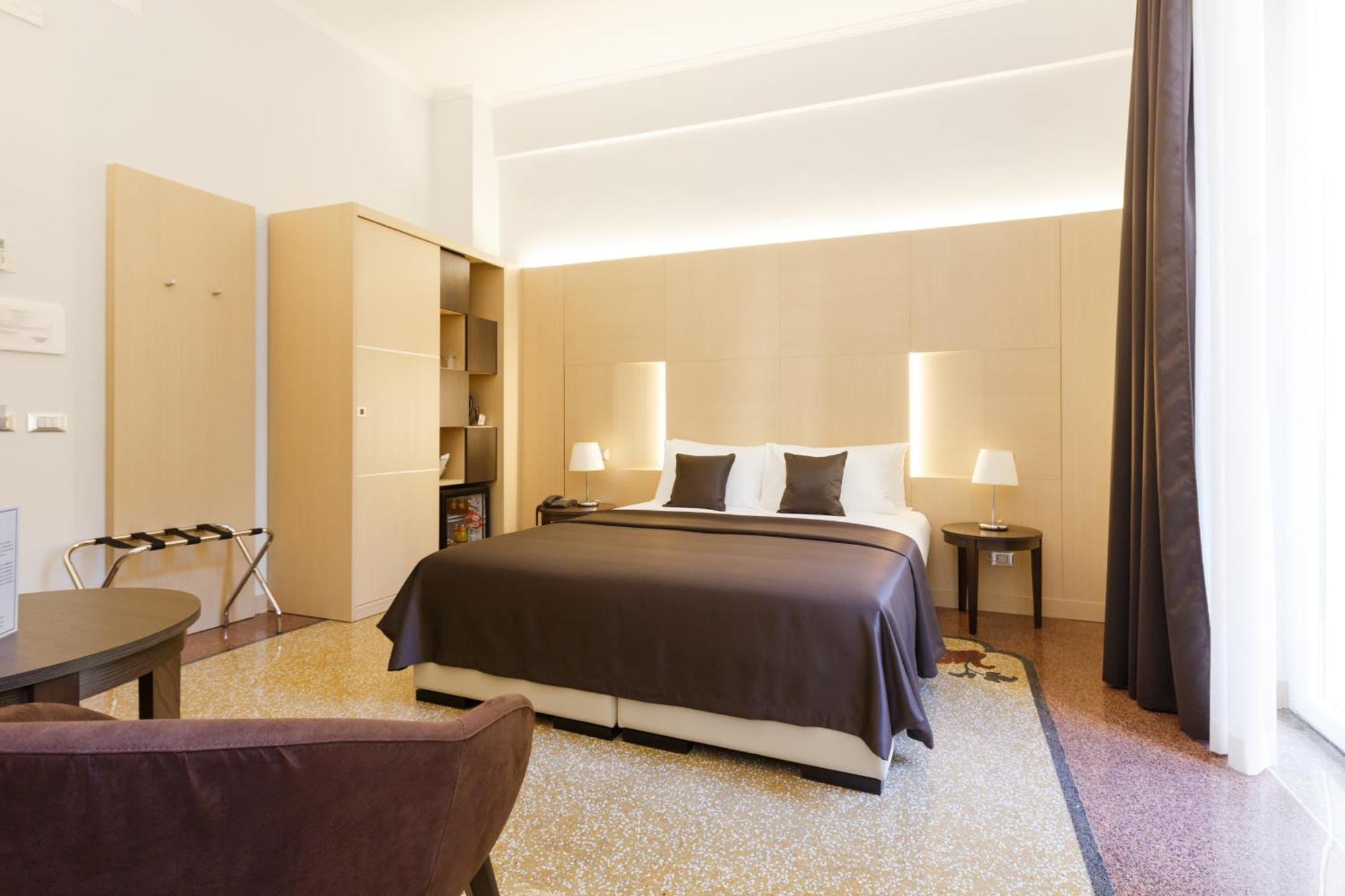 Deluxe Double or Twin Room Balcony