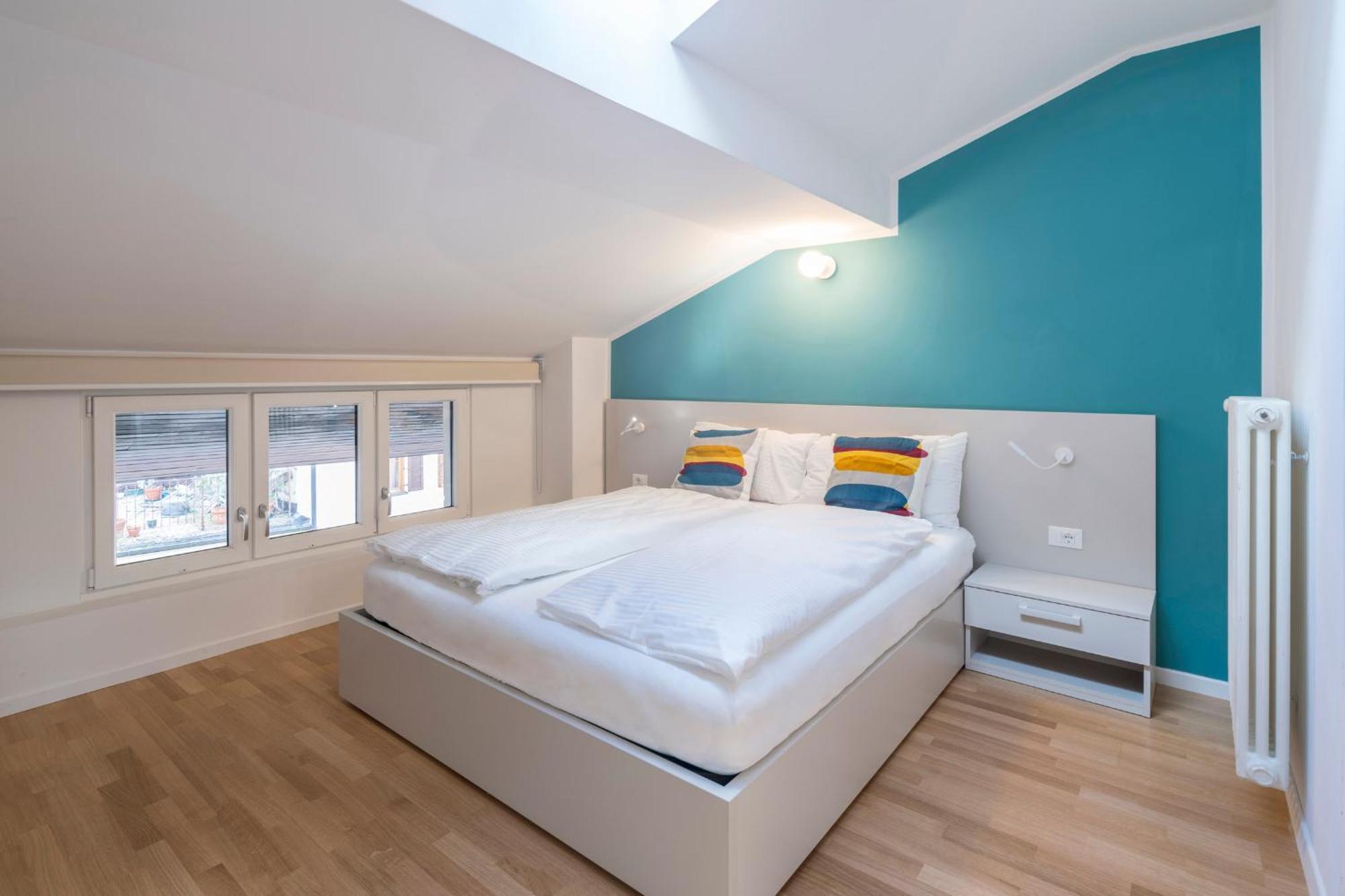 Standard Studio,710456560:JPEG