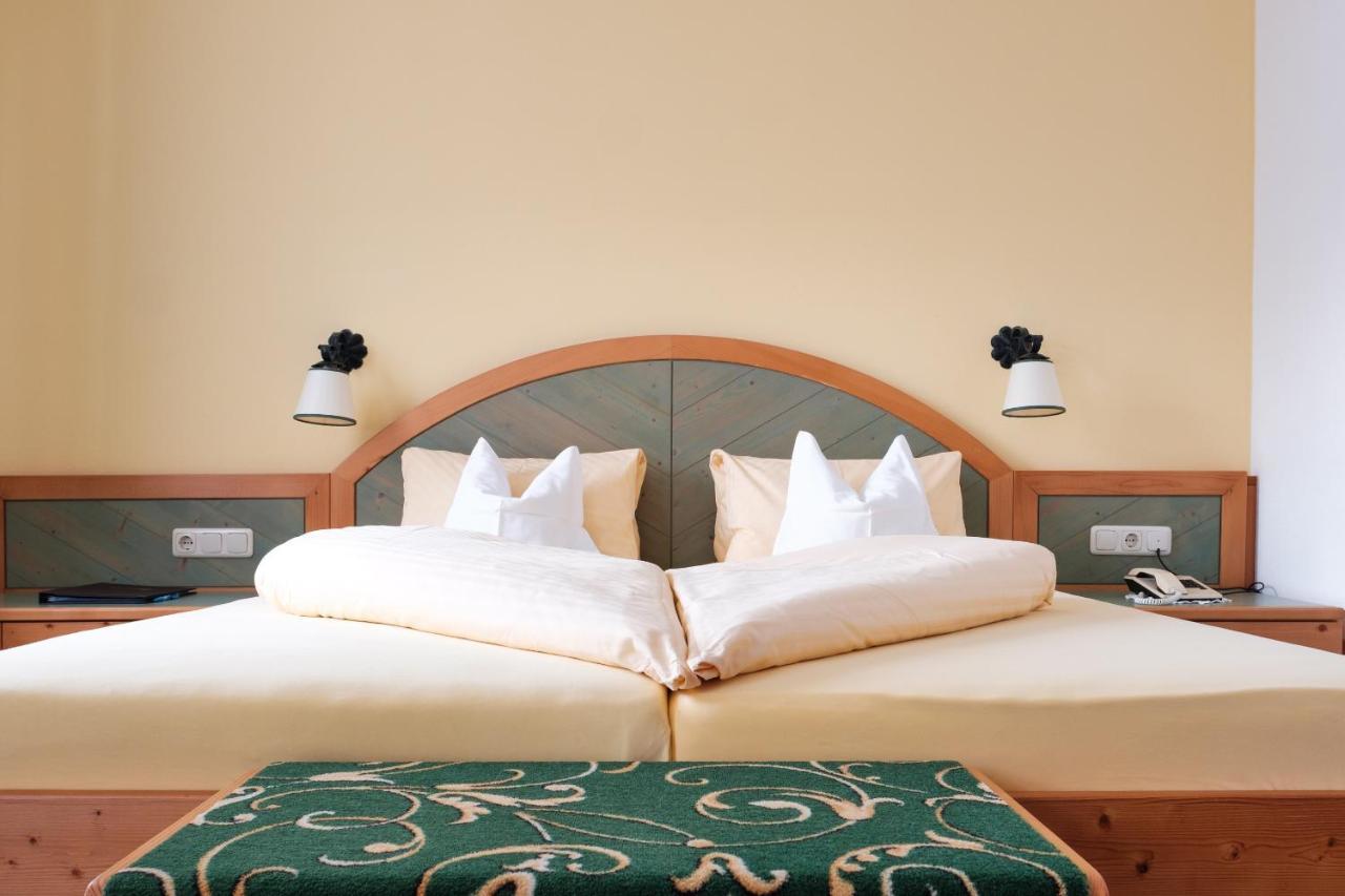 Standard Double Room,641554404:JPEG