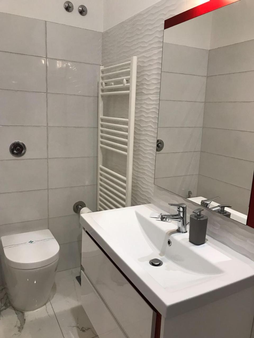 Double or Twin Room Private Bathroom