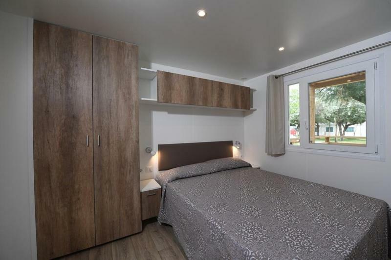 Mobile Home Superior - Towels / Bed linen available for a fee - Pets allowed on request with extra charge