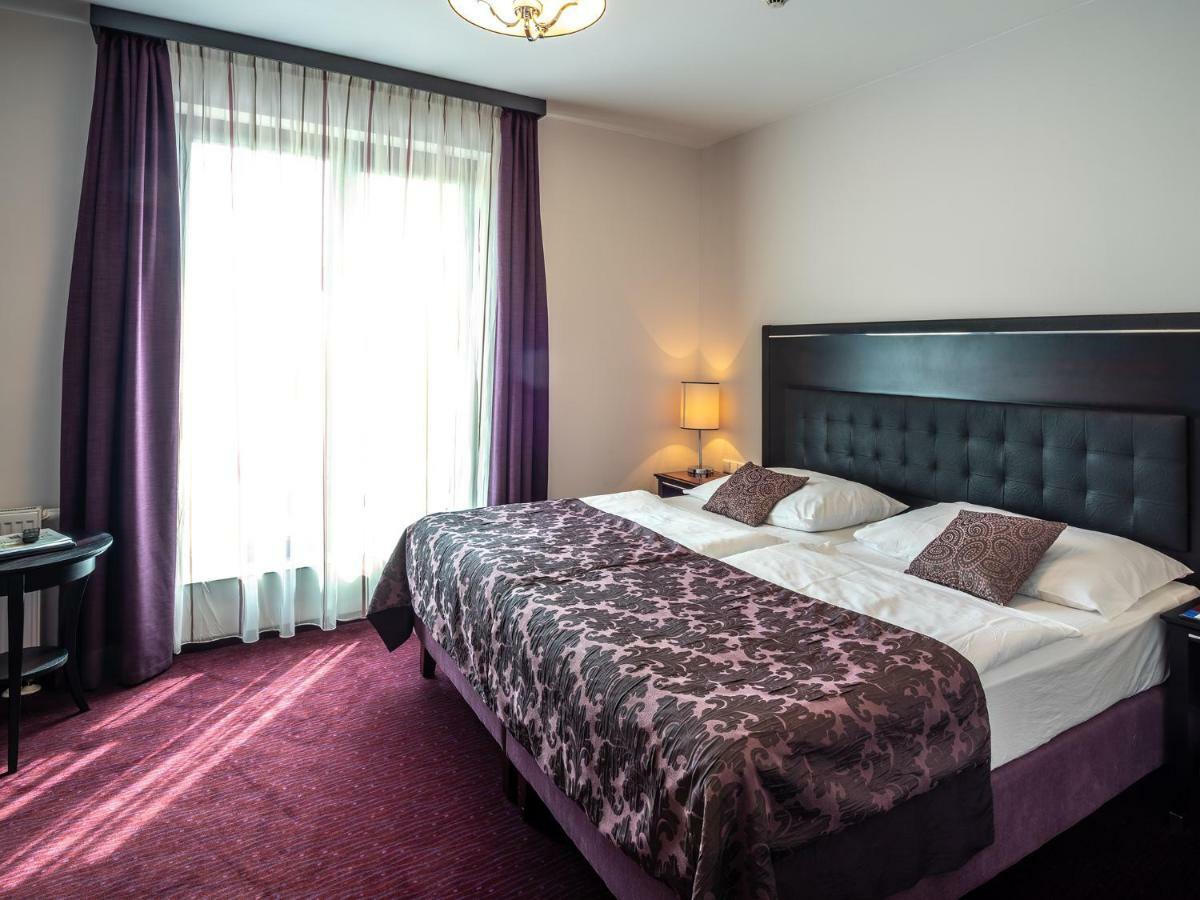 Double or Twin Room,799016658:JPEG