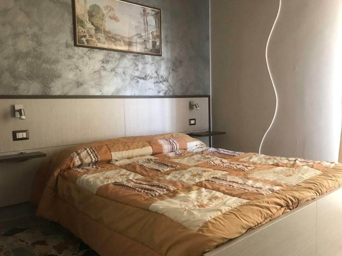 Double or Twin Room,1216162909:JPEG