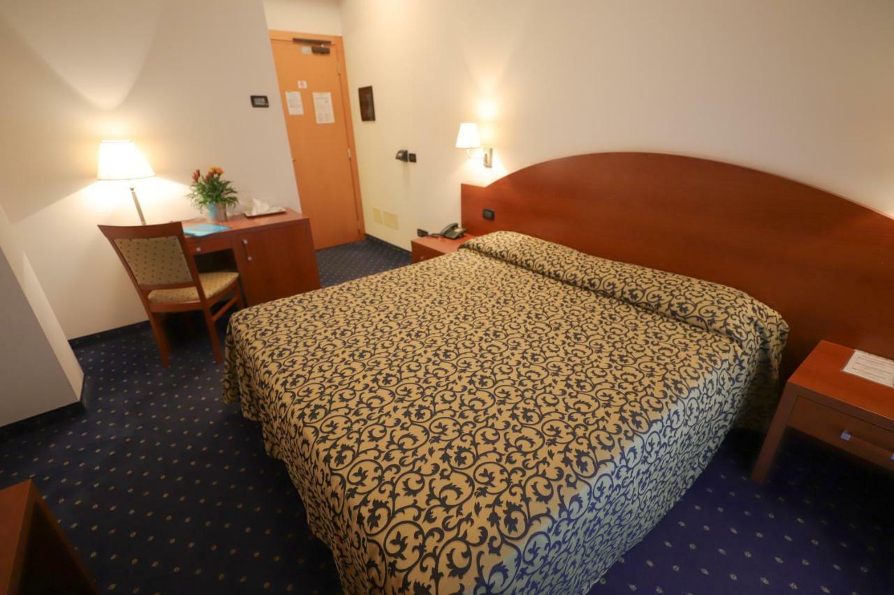 Superior Double Room,806996070:JPEG