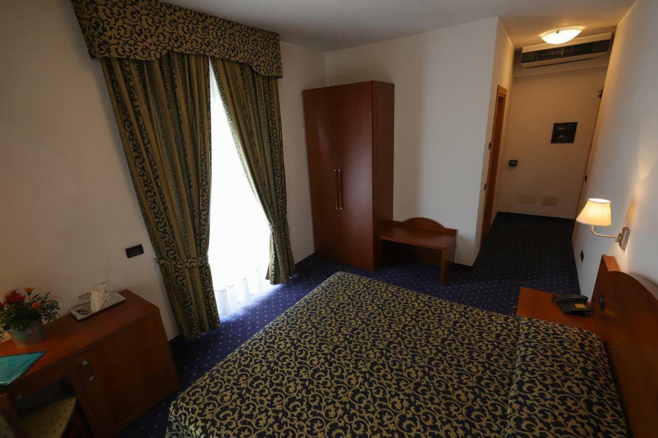 Superior Double Room,806996256:JPEG