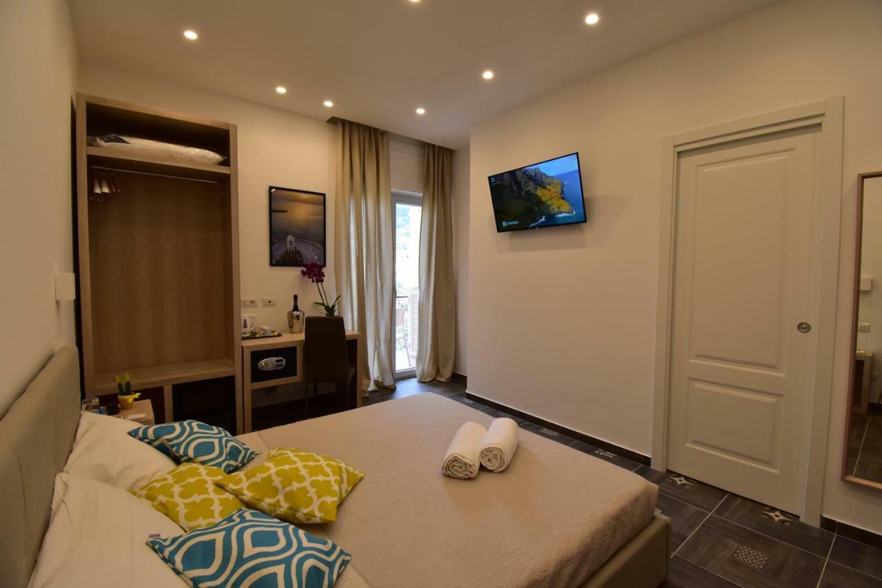 Deluxe Double Room Balcony