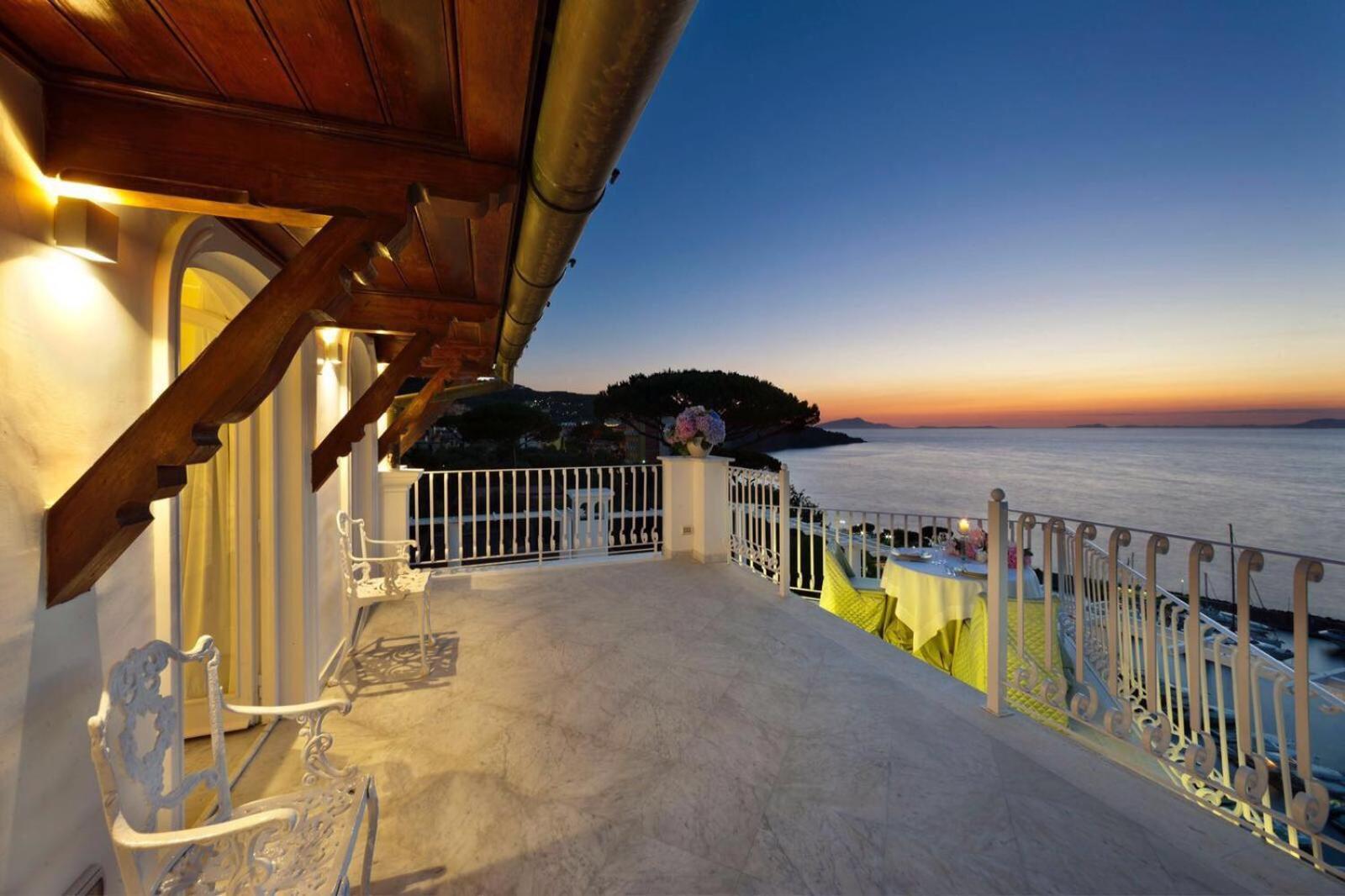 King Suite Sea View