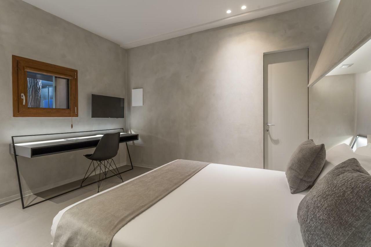 Double or Twin Room Garden View