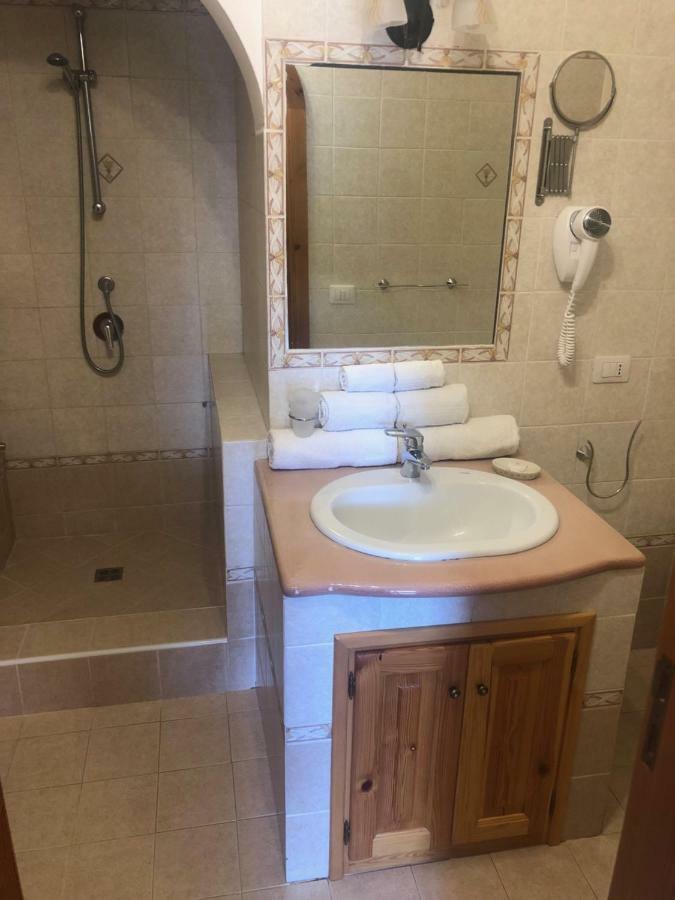 Triple Room Bathroom