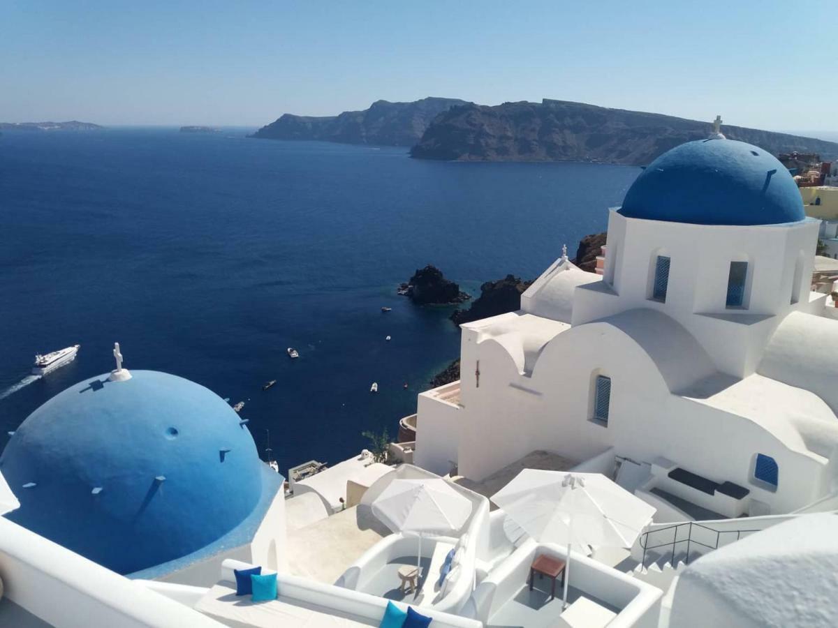 Suite Balcony Blue Domes View