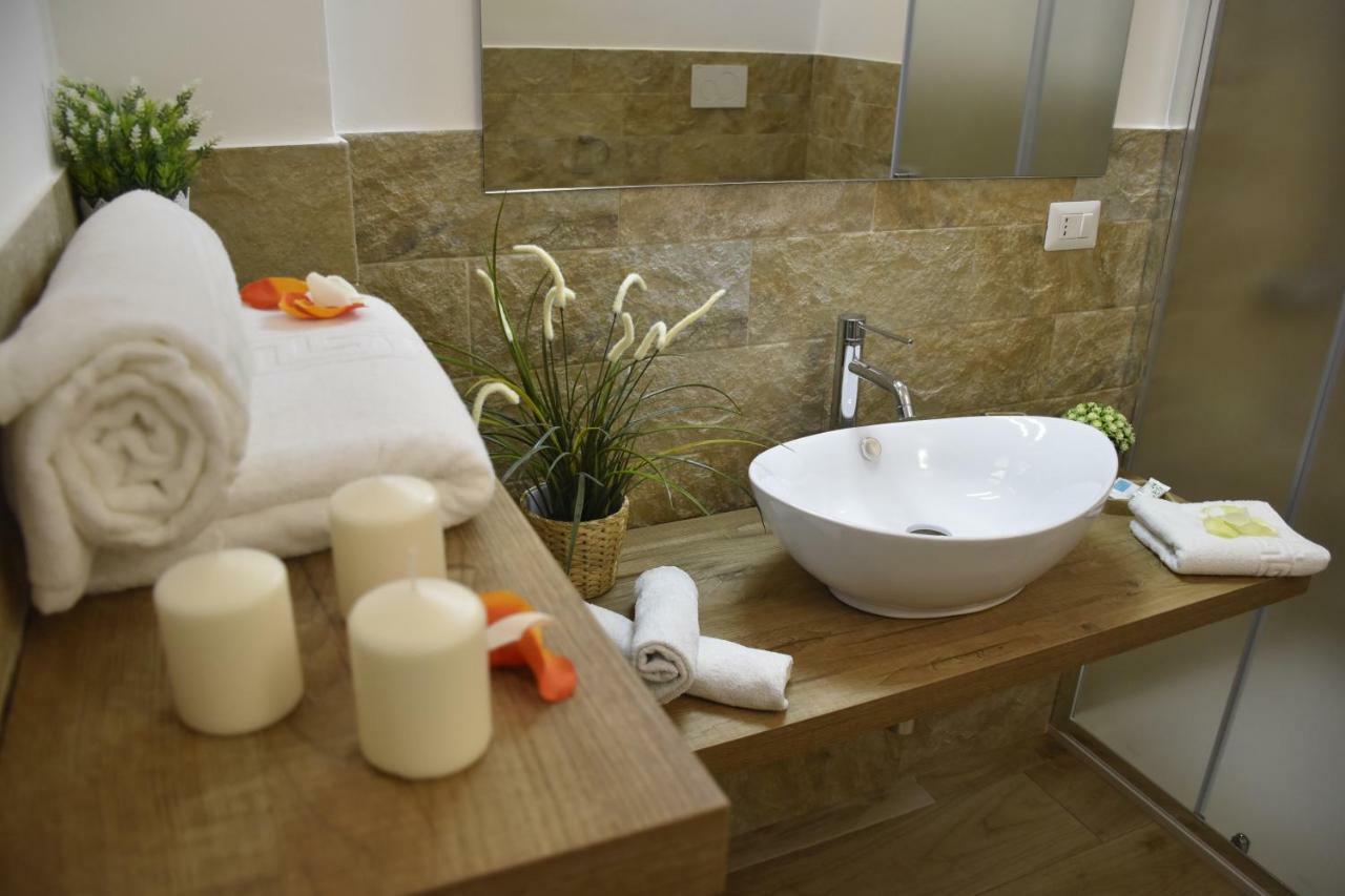 Double Room,1248869383:JPEG