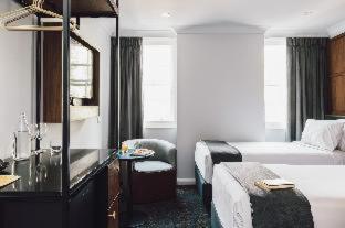 Chambre Lits Jumeaux Confortable