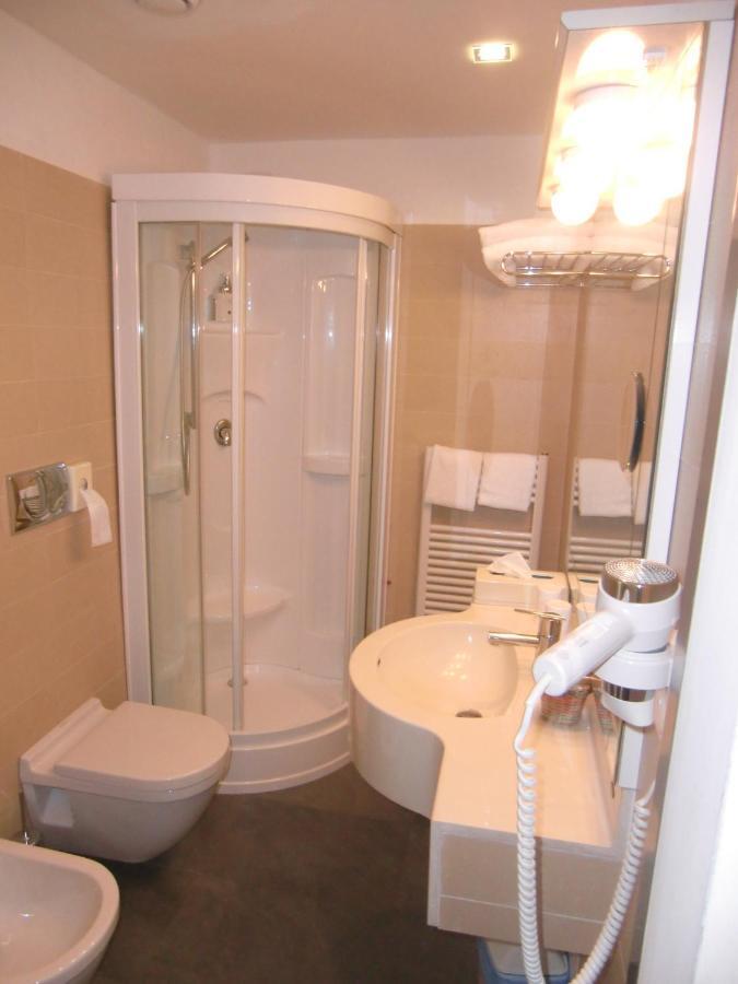 Standard Double or Twin Room Balcony