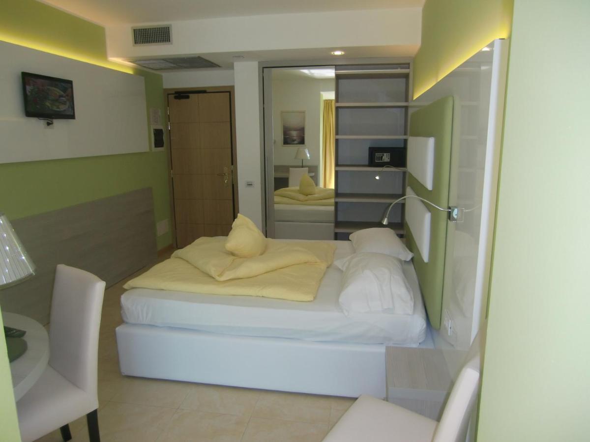 Basic Double or Twin Room Terrace Ground Floor