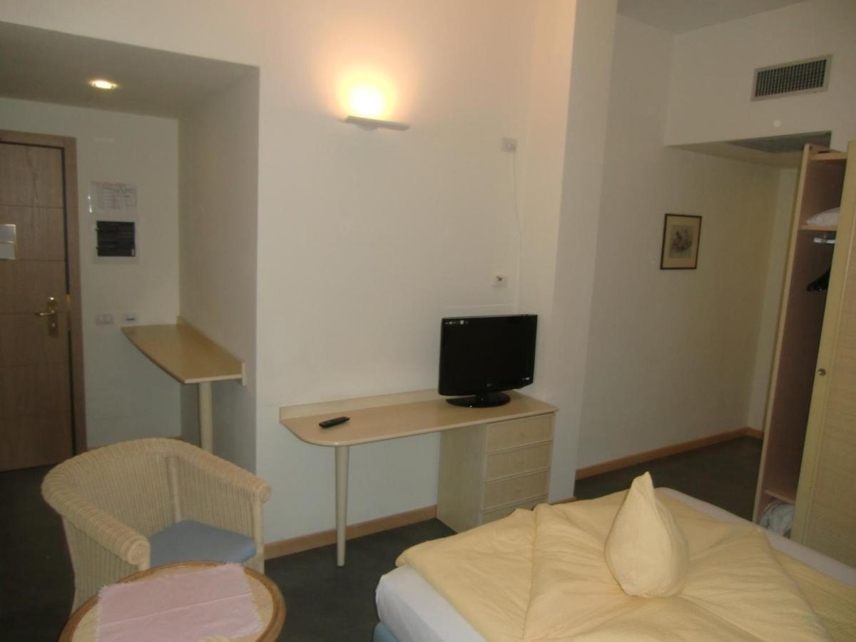Suite Terrace Lake View