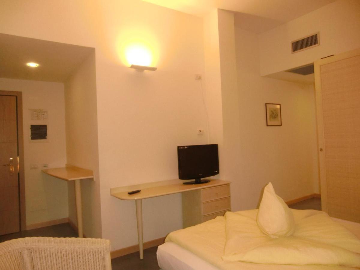 Suite Terrace Lake View