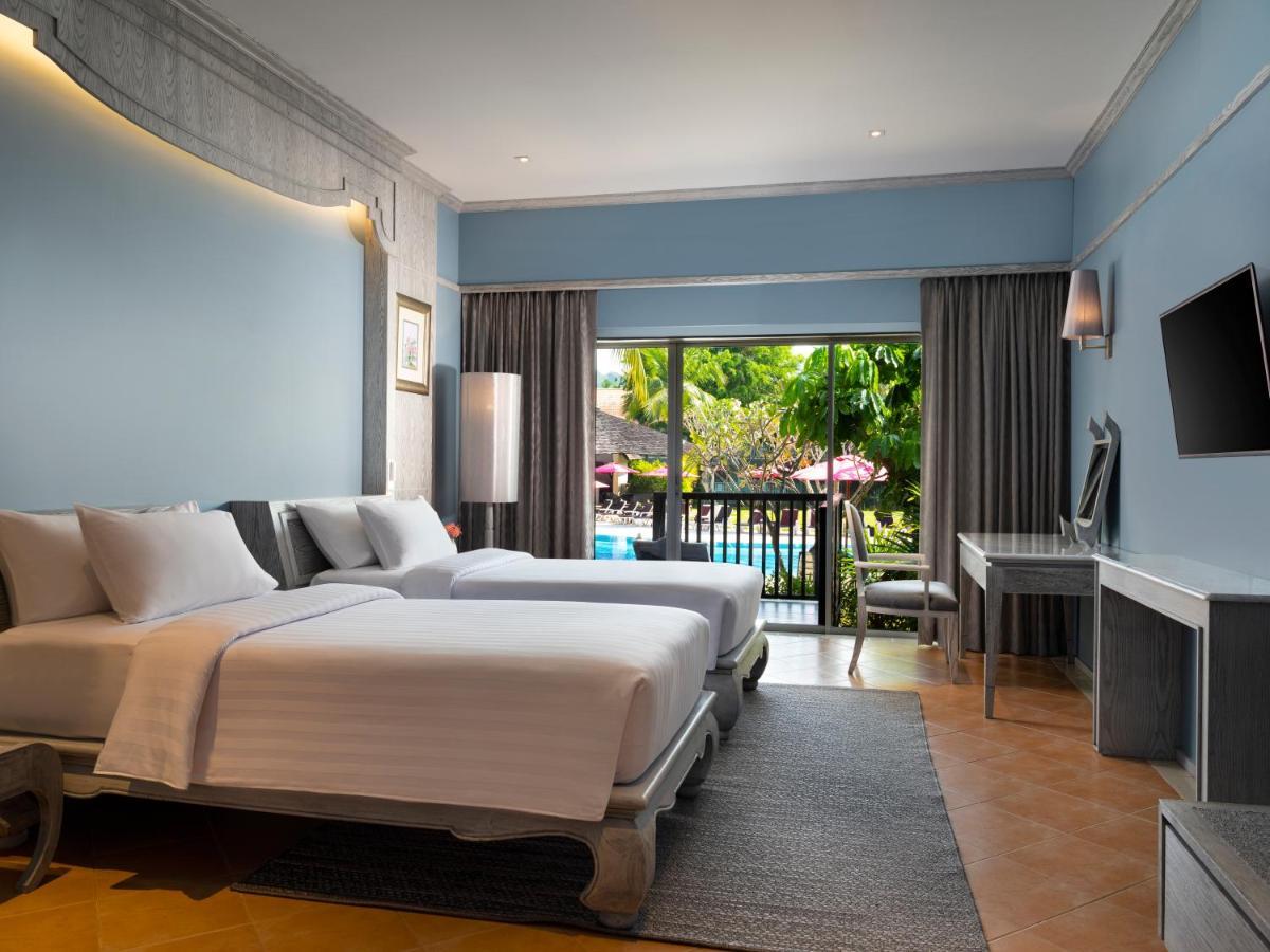 Deluxe Double or Twin Room Pool View
