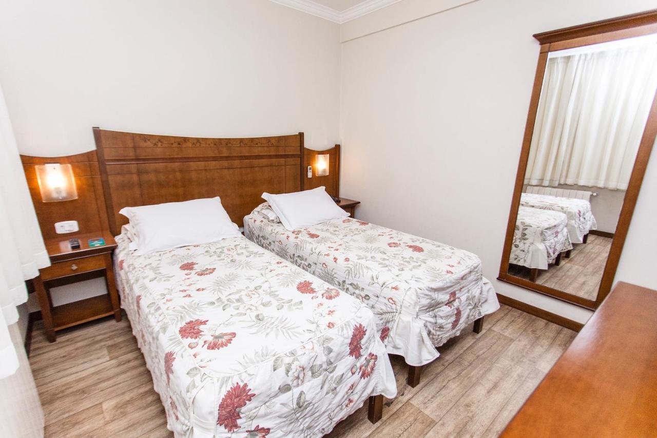 Deluxe Double Room,968234452:JPEG