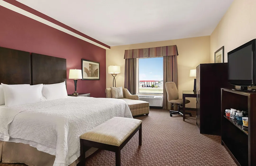 Hampton Inn & Suites Enid-1