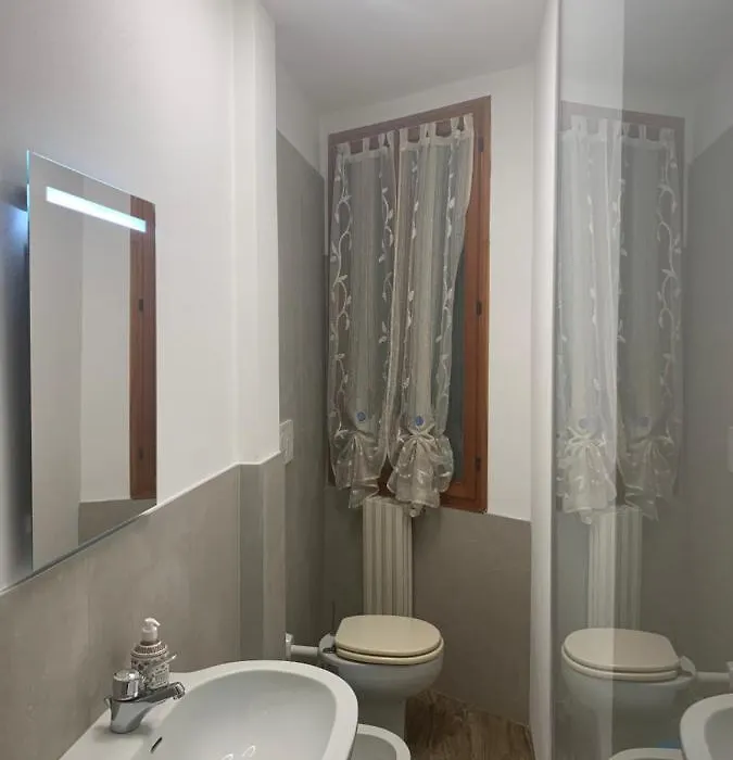 2R B&B-1