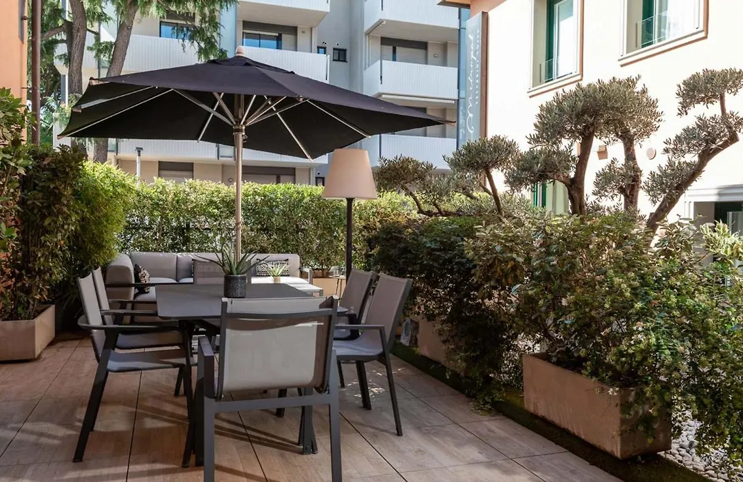 Metropol Ceccarini Suite - Luxury Apartments-1