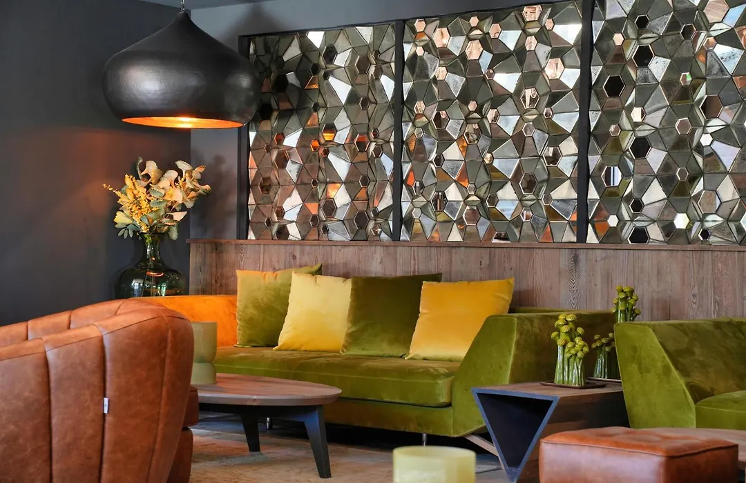 Les Regalia Hotel & Spa-1