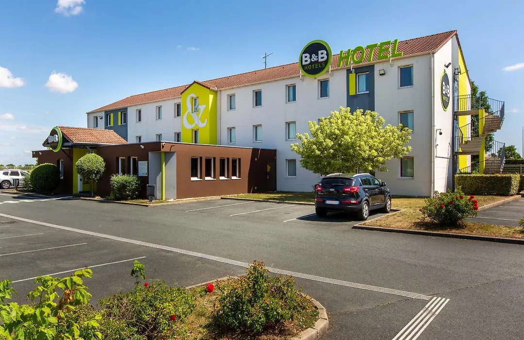 B&B HOTEL CHATEAUROUX Déols-1