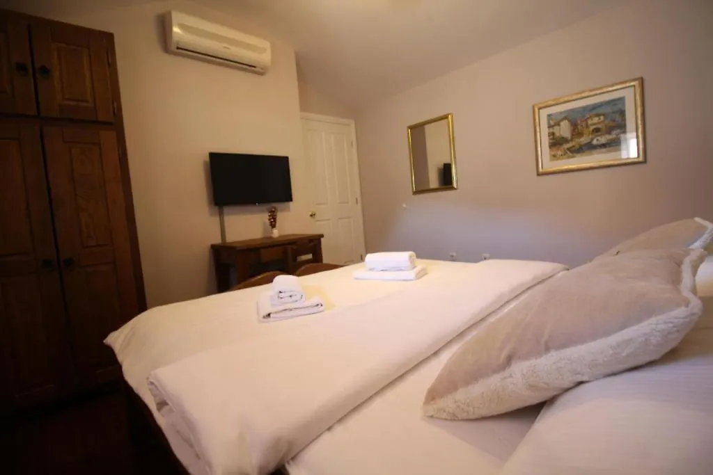 Villa Varos-Charming Stone House In Split Old Town-1