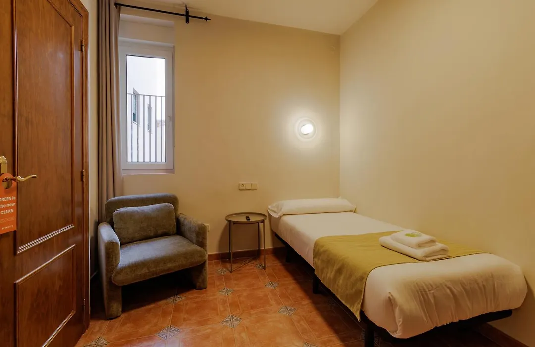 HOTEL BEDMATES Ávila Centro-1